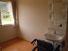 有料老人ホーム ロイヤル直川/ デイ・サービス ロイヤルなおかわ